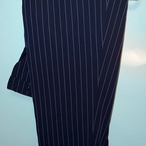 A new day stretched straight leg stripped pants , Size L